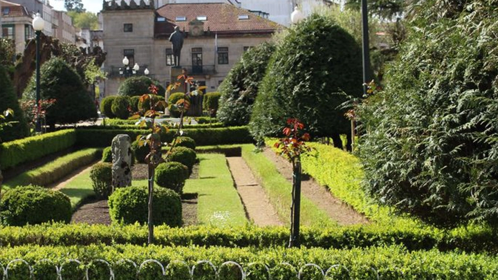 Alameda de Redondela en el casco histórico