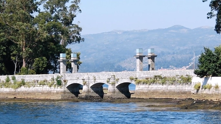 pasarela hacia San Antón