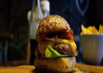 amazing-burguer_t20_Voa20P.jpg amazing-burguer_t20_Voa20P.jpg